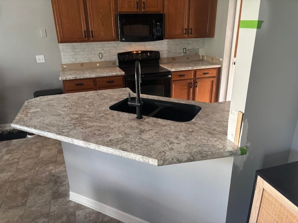 Custom Laminate Countertops By Mr.Countertops in NE Ohio