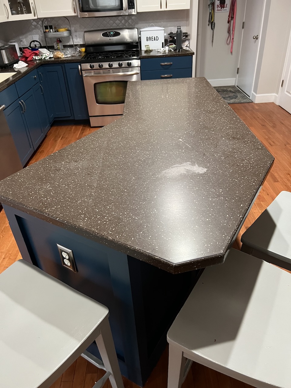 Before Photo of Damaged Hi-Mac Island before Mr.Countertops Resurfaced it in Wadsworth, OH